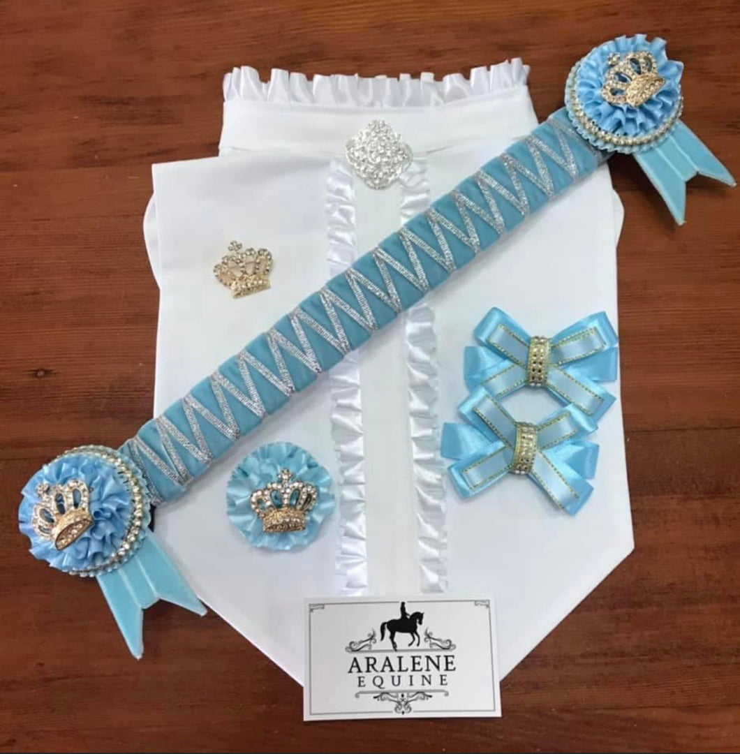 Sky blue and gold crowns set